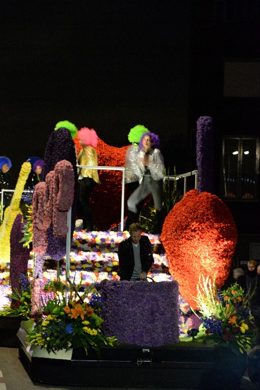 ../Images/Verlicht corso Noordwijkerhout 2019 115.jpg